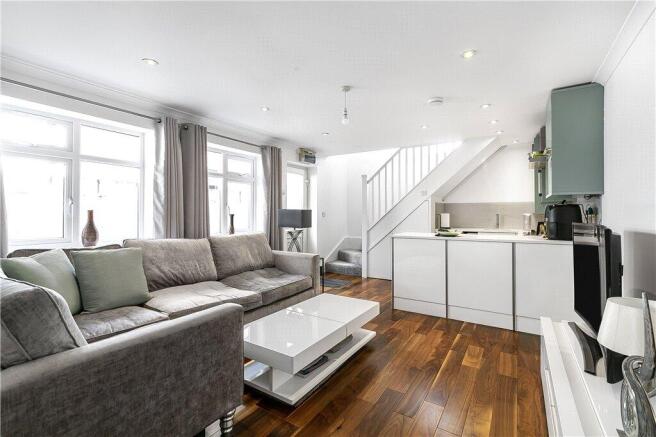 Lounge/Kitchen