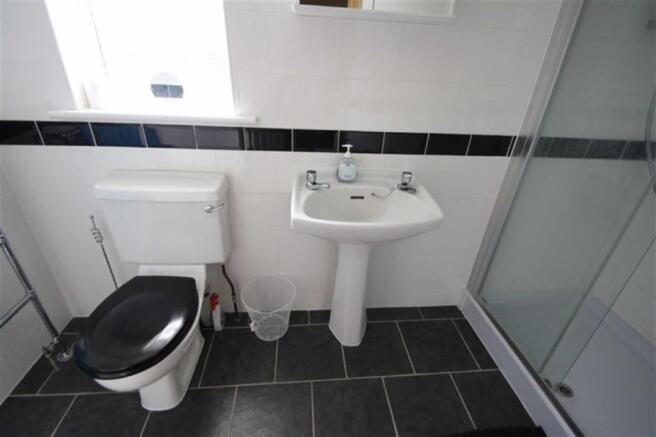 SHOWER ROOM