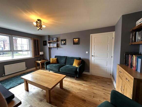 4 bed Detached for sale Image 6
