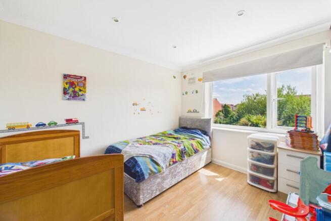 3 bed Semi-Detached for sale Image 12