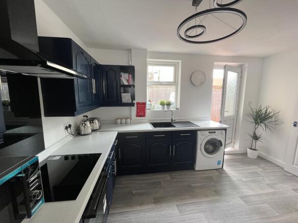 2 bed Terraced for sale Image 11