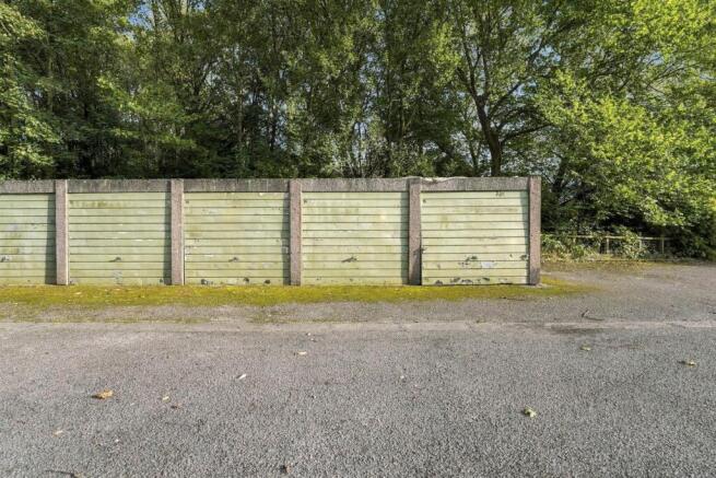 Beech Farm Drive, Macclesfield photo 4