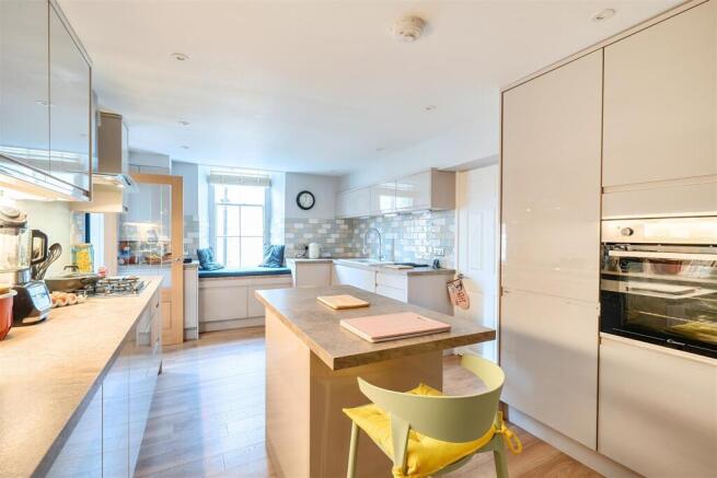 Kitchen / Breakfast Room