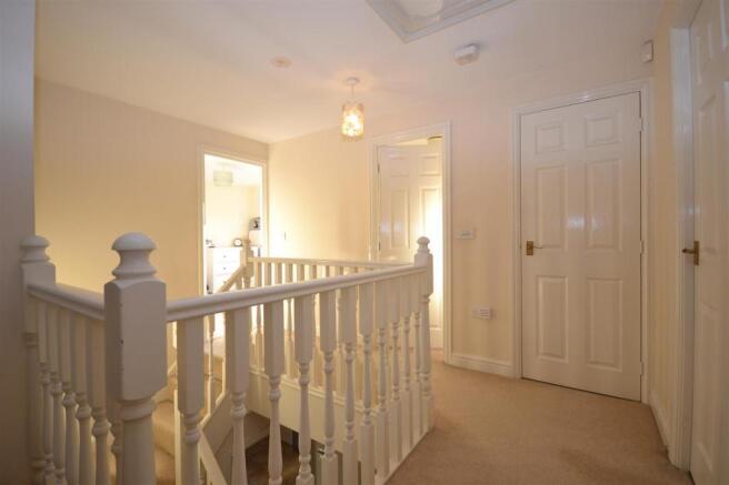 FIRST FLOOR LANDING