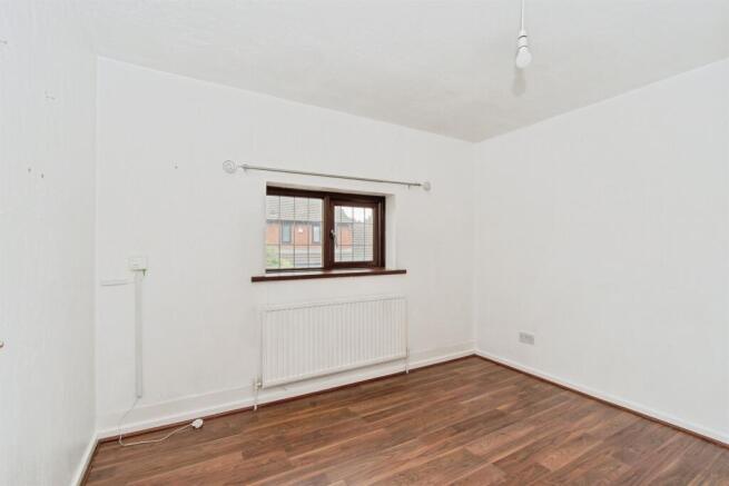 2 bed Terraced for sale Image 7