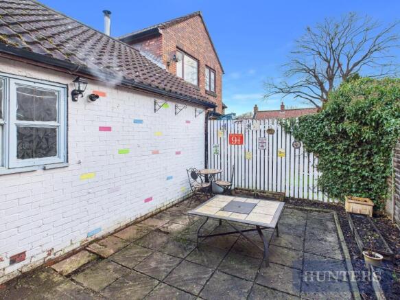 2 bed Terraced for sale Image 12