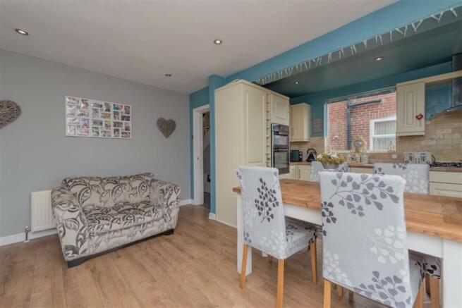 Dining Area: