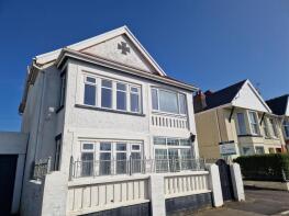 9, Blundell Avenue, Porthcawl CF36 3YY