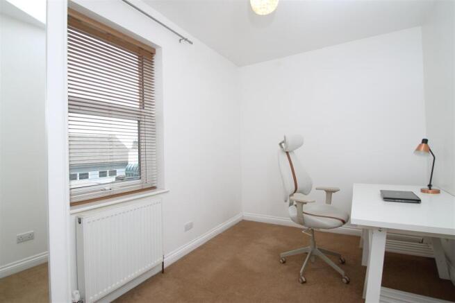 2 bed Terraced for sale Image 7