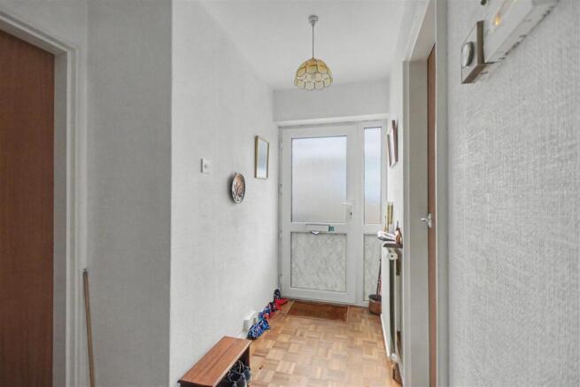 Entrance Hall_1.jpeg