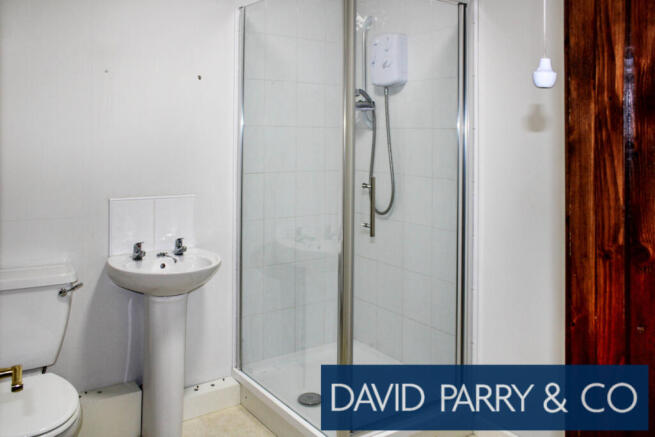 4 bedroom detached dormer bungalow