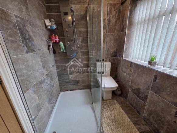 3 bed Semi-Detached Bungalow for sale Image 7