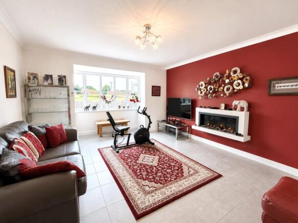 3 bed Bungalow for sale Image 11