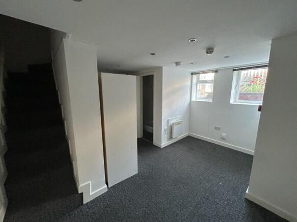 2 bed Terraced for sale Image 6