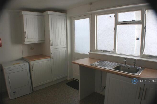Kitchen (Tumble Dryer Not Included)