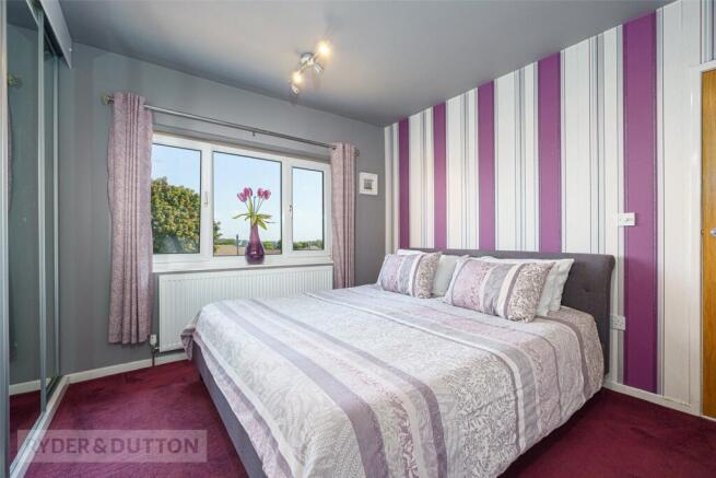 3 bed Semi-Detached for sale Image 10