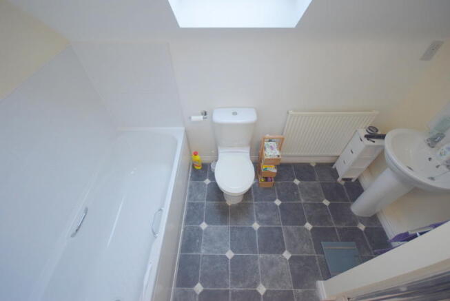 En-Suite to Master bedroom