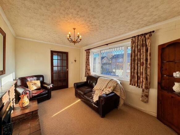 SITTING ROOM