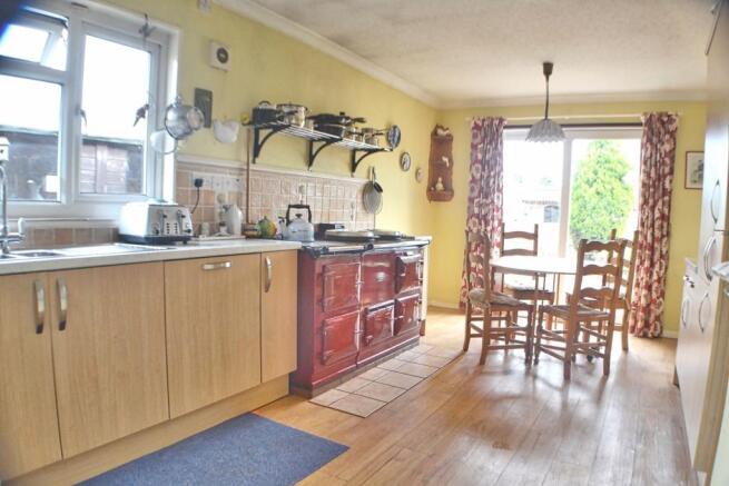 Kitchen / Breakfast