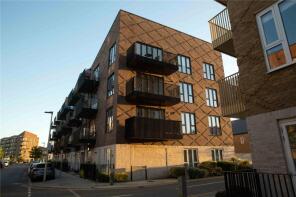 Flat 8, 6 Stanley Apartments, Corys Road, Rochester ME1 1GN