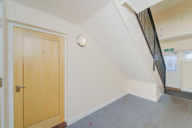 8411642-internal11-800.jpg