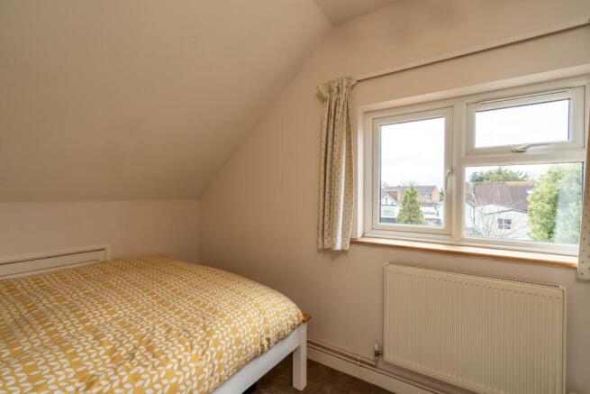 Bedroom 1(2).jpg