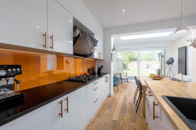 Kitchen/Dining