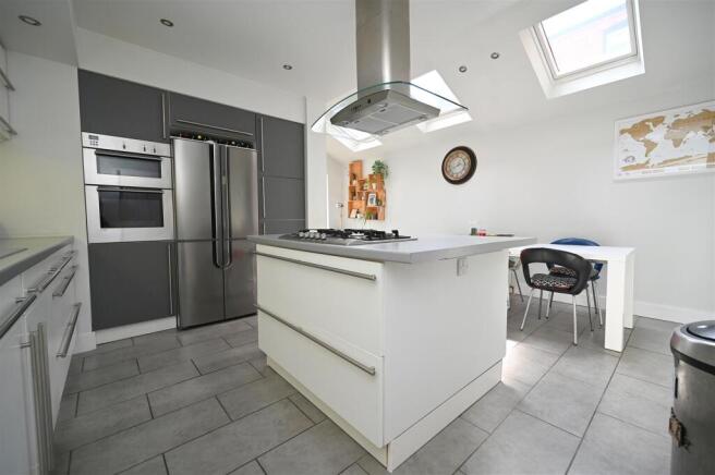 kitchen1.JPG
