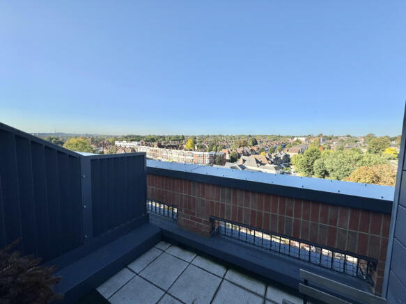 City House, Green Lanes, Winchmore Hill, N21 photo 5