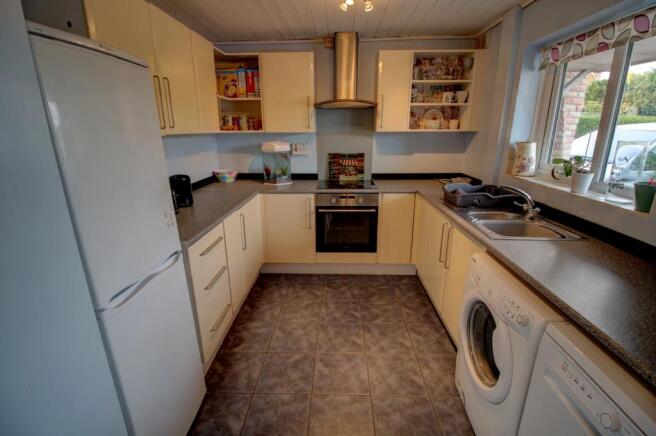Kitchen/Diner Photo 1