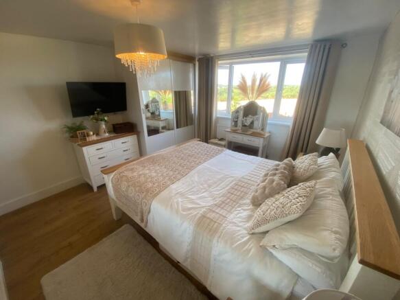 3 bed Detached for sale Image 8