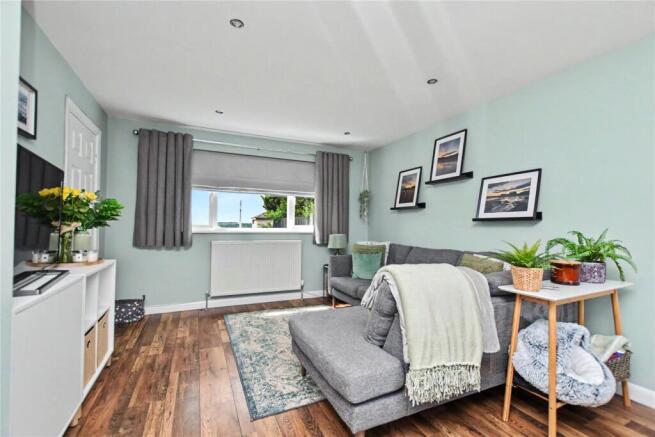 3 bed Semi-Detached for sale Image 12