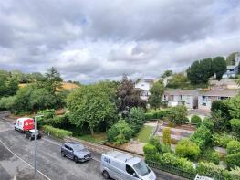 1b, Hendra Vale, Launceston PL15 7HE