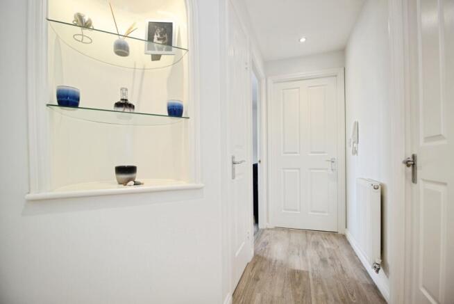 2 bed Flat for sale Image 5
