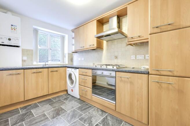 2 bed Flat for sale Image 7