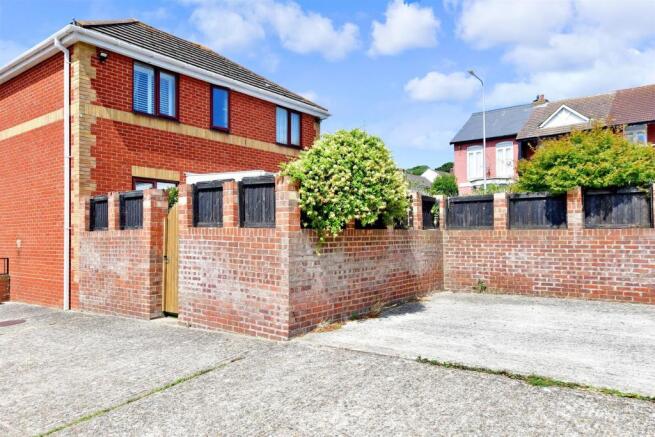 Driveway/Parking
