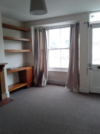 Photo 3