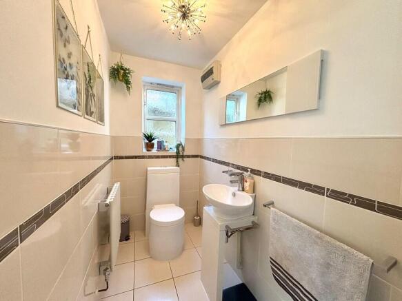 downstairs wc