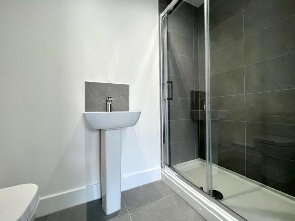 3 bed House to rent Image 7