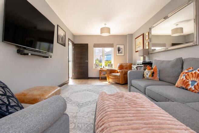 Living Room B.jpg