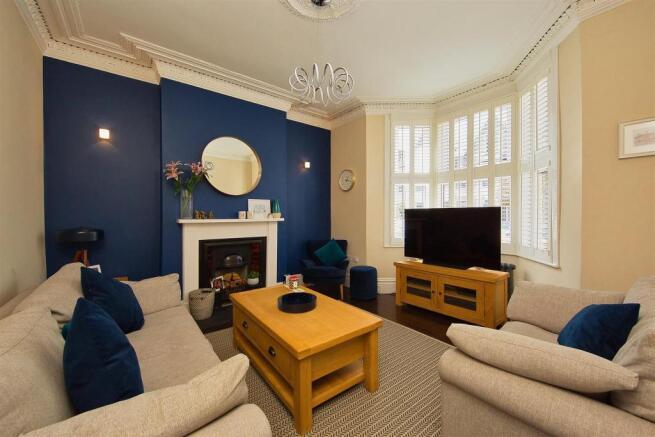 60 Kings Rd 1591.jpg
