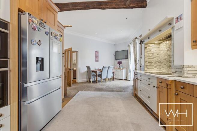 4 bed Detached for sale Image 12