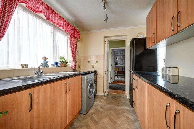Kitchen alternative angle.jpg