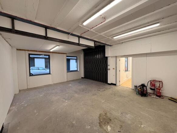 Brook Lane Unit 18 - (3).jpg