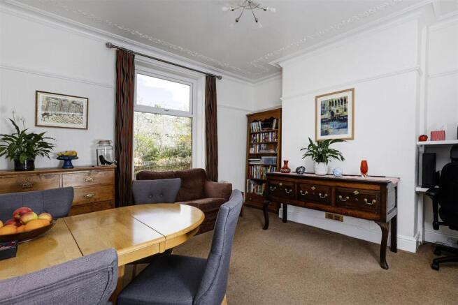 4 bed Terraced for sale Image 9