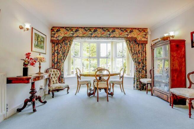 Formal dining ...