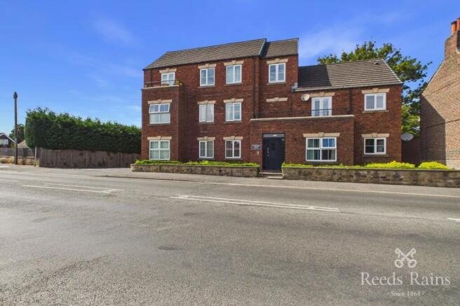 2 bed Apartment for sale Image 11