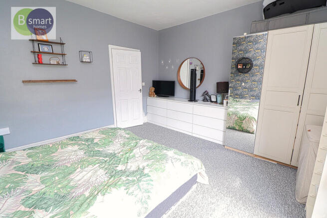 2 bed Terraced for sale Image 8