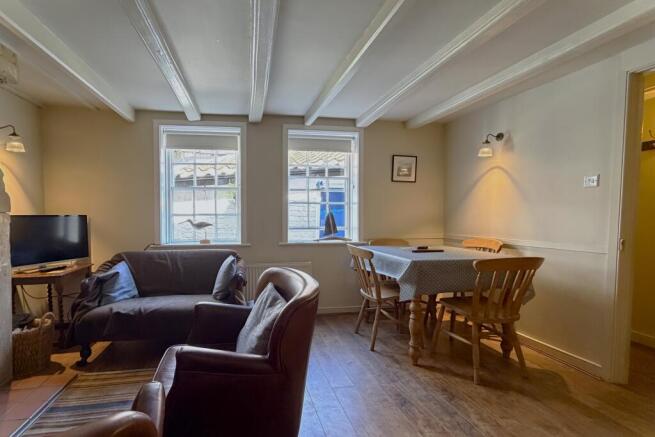 Storm Cottage, Shell Hill, Robin Hoods Bay, Whitby, North Yorkshire YO22 4SL photo 4