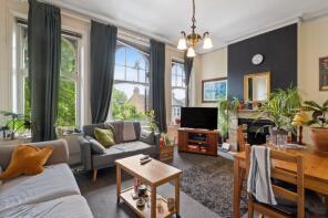110, Highbury Park, London N5 2XE